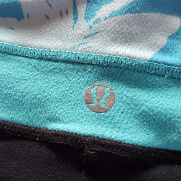 Lululemon Cropped Leggings - Picture 3 of 3